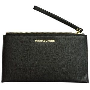 Michael Kors Jet Set Wristlet